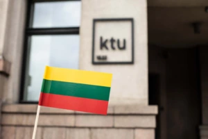 KAM siūlo finansavimą KTU studijoms – pirmakursius kviečia rinktis kariuomenei reikalingas specialybes